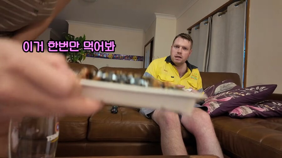 유튜브) 김말이 두개를 5600원에 팔겠다는 유튜버_1.png