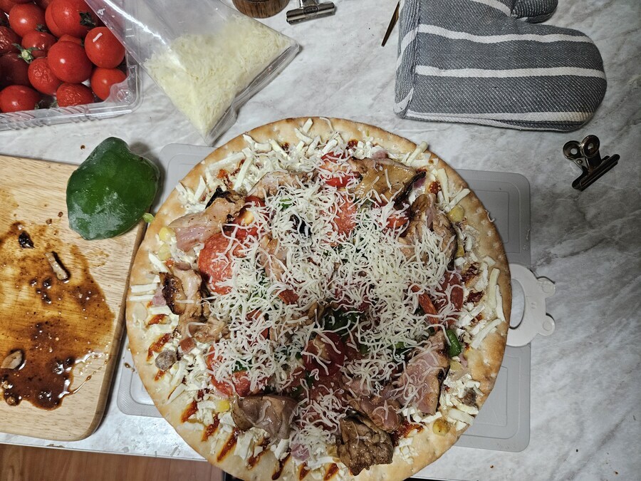 와 요즘 한판에 4490원짜리 냉동피자 퀄리티좀 봐랔ㅋㅋ_1.jpg