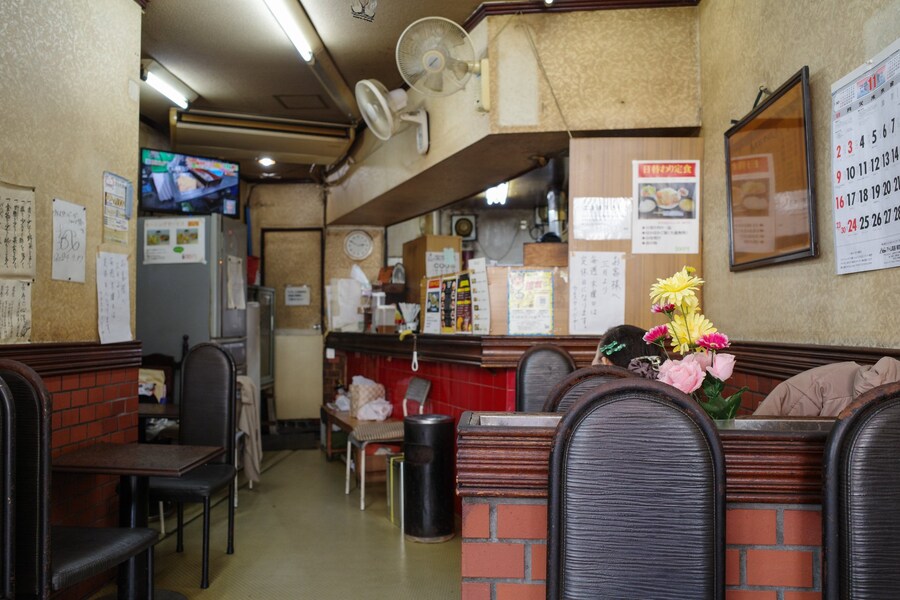 일본, 오래된 패스트푸드점의 햄버거와 메론소다 🍔🍈_3.jpg