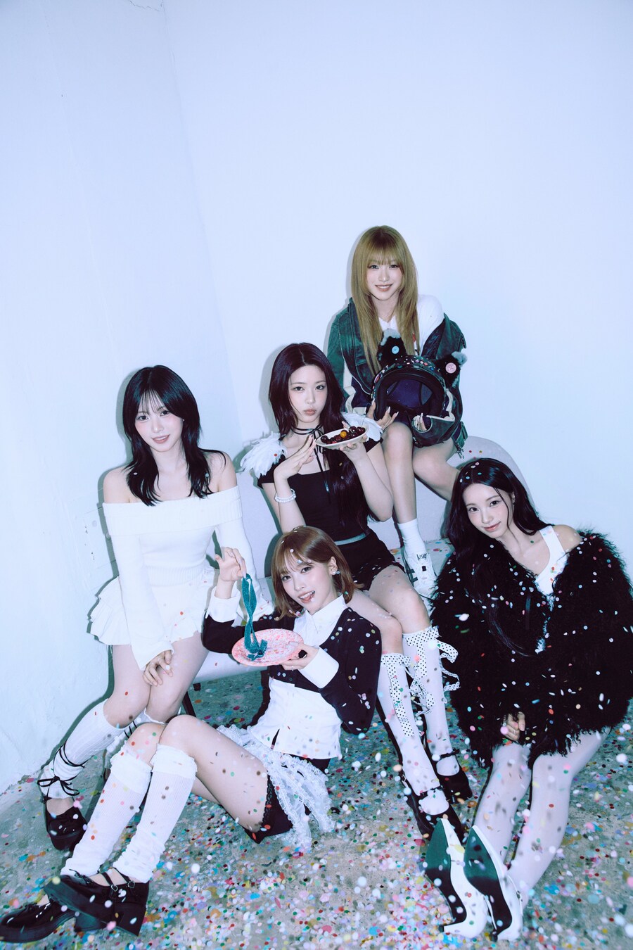 [리센느] "lip bomb" 콘셉트 포토 1_21.jpg