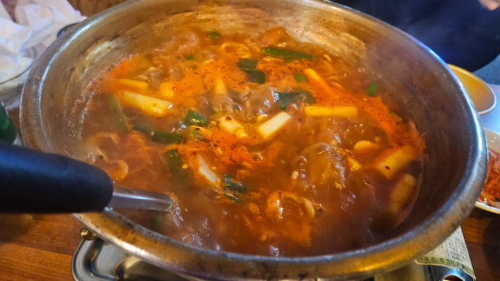 사당 전주전집말고 다른곳으로,벌집 막걸리와 민물새우탕!_5.jpg