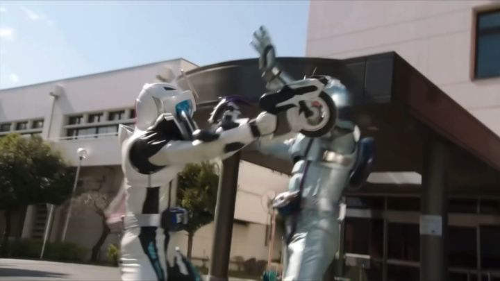 [가면라이더 드라이브] 적이 된 아군 vs 아군이 된 적_40.jpg