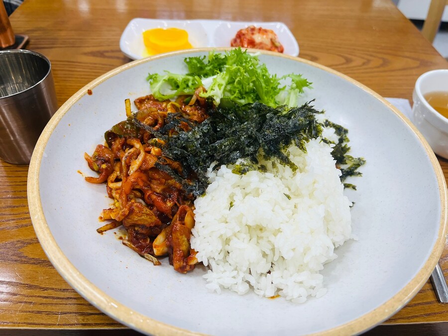 야근 후 퇴근 제육덮밥_1.jpg