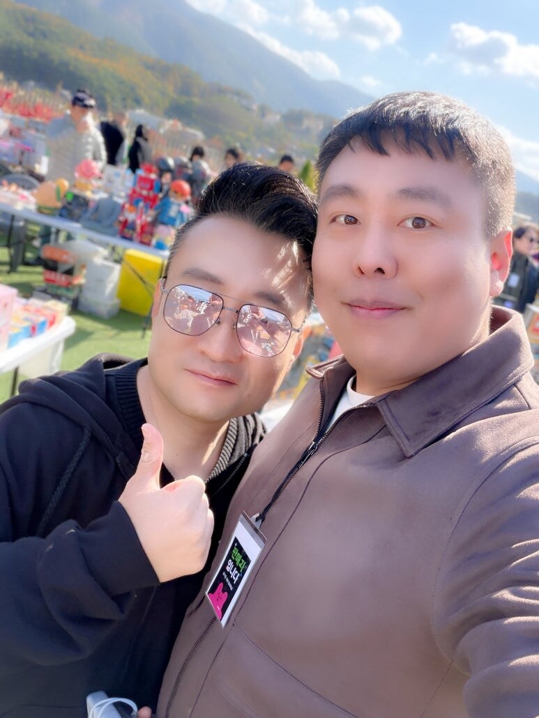 이상훈TV X 춘천 220볼트 (카페) / 춘천 첫 플리마켓 셀러 참전_14.jpg