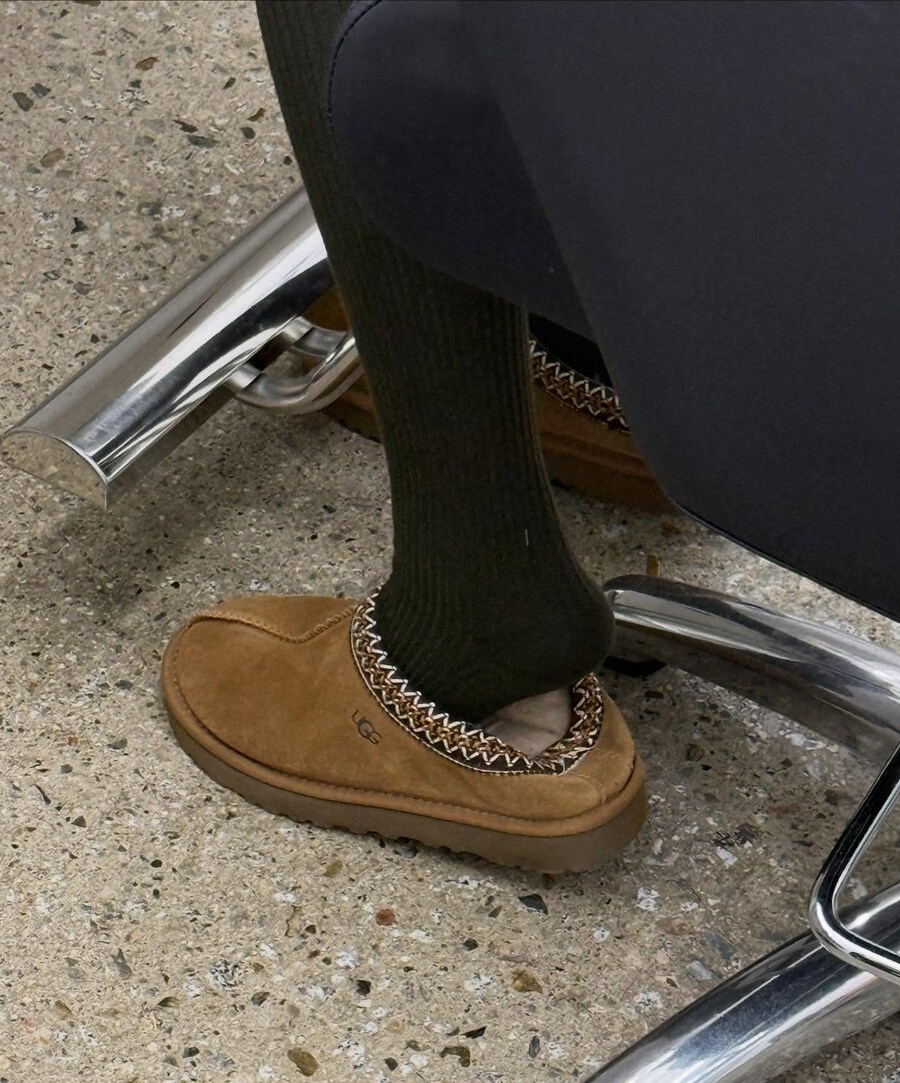 2025.11.06 아이유 인스타그램_16.jpg