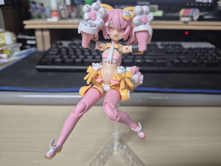 수녀님이 여행 다녀오시는동안 마저 완성한 걸프라와 건프라_1.jpg