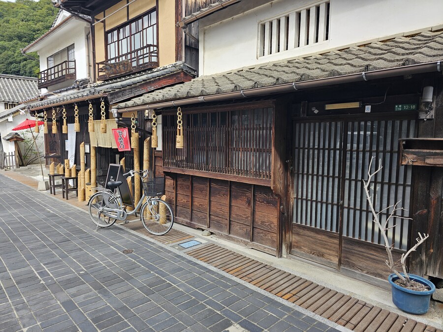 만성소화불량자의 8박9일 히로시마 여행 3일차 (타케하라1/2)_57.jpg