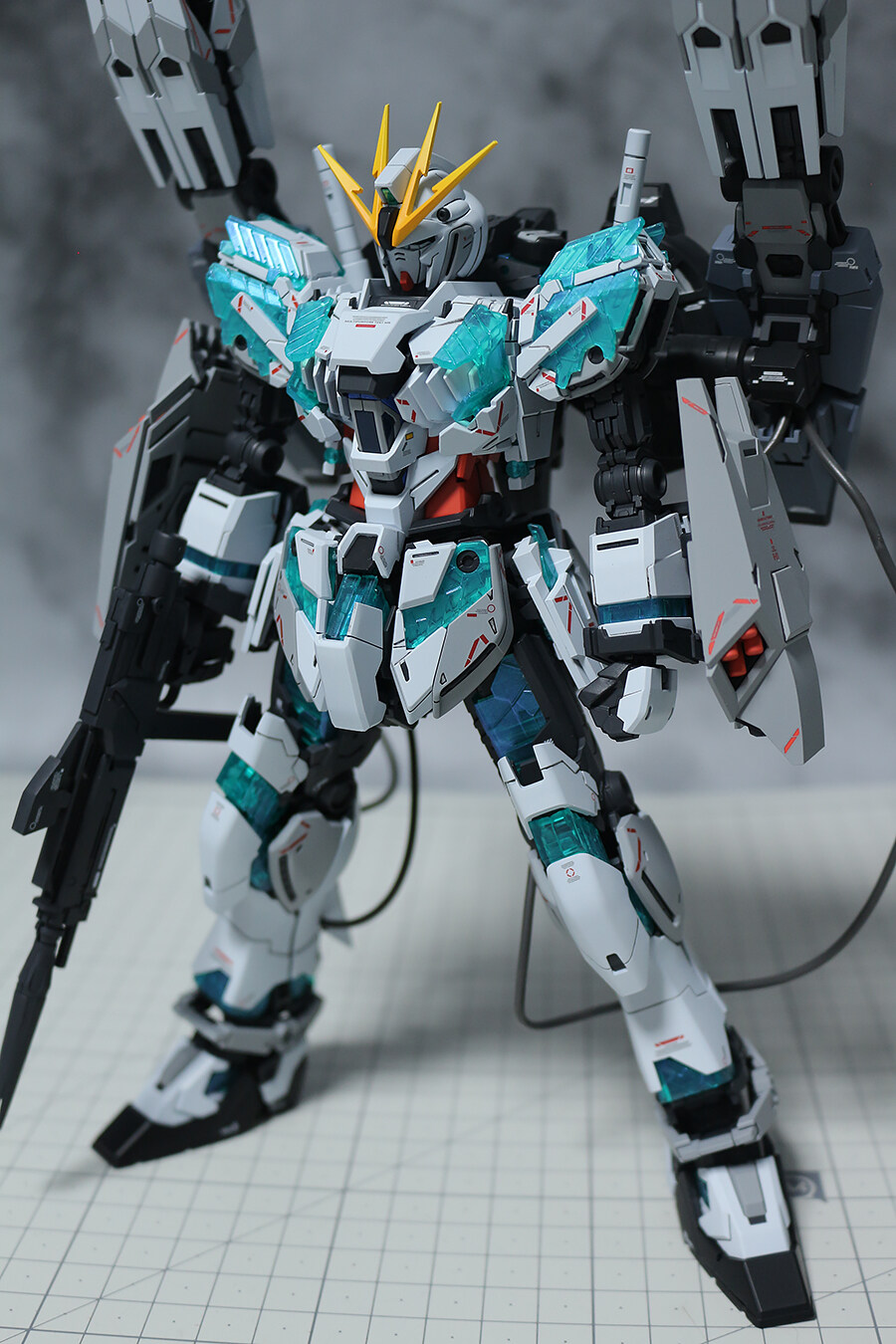 MG 내러티브 건담 Ver.Ka 완성_7.jpg