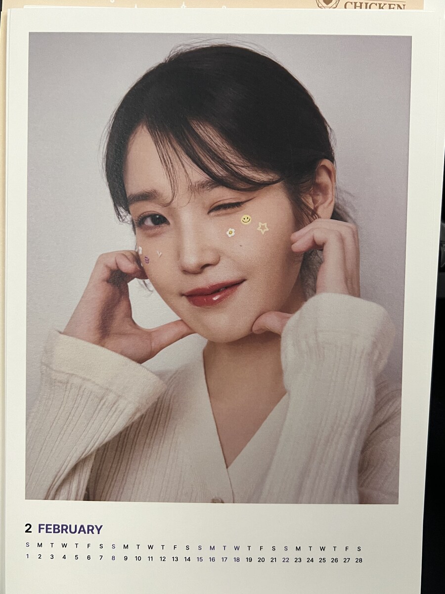 2026 푸라닭 아이유 캘린더_2.jpg