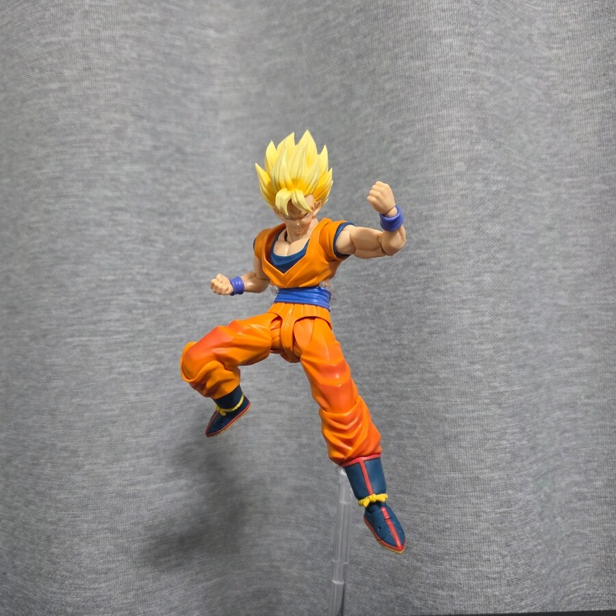 S.H.Figuarts 초사이어인 손오공 (결전의 개막)_11.jpg