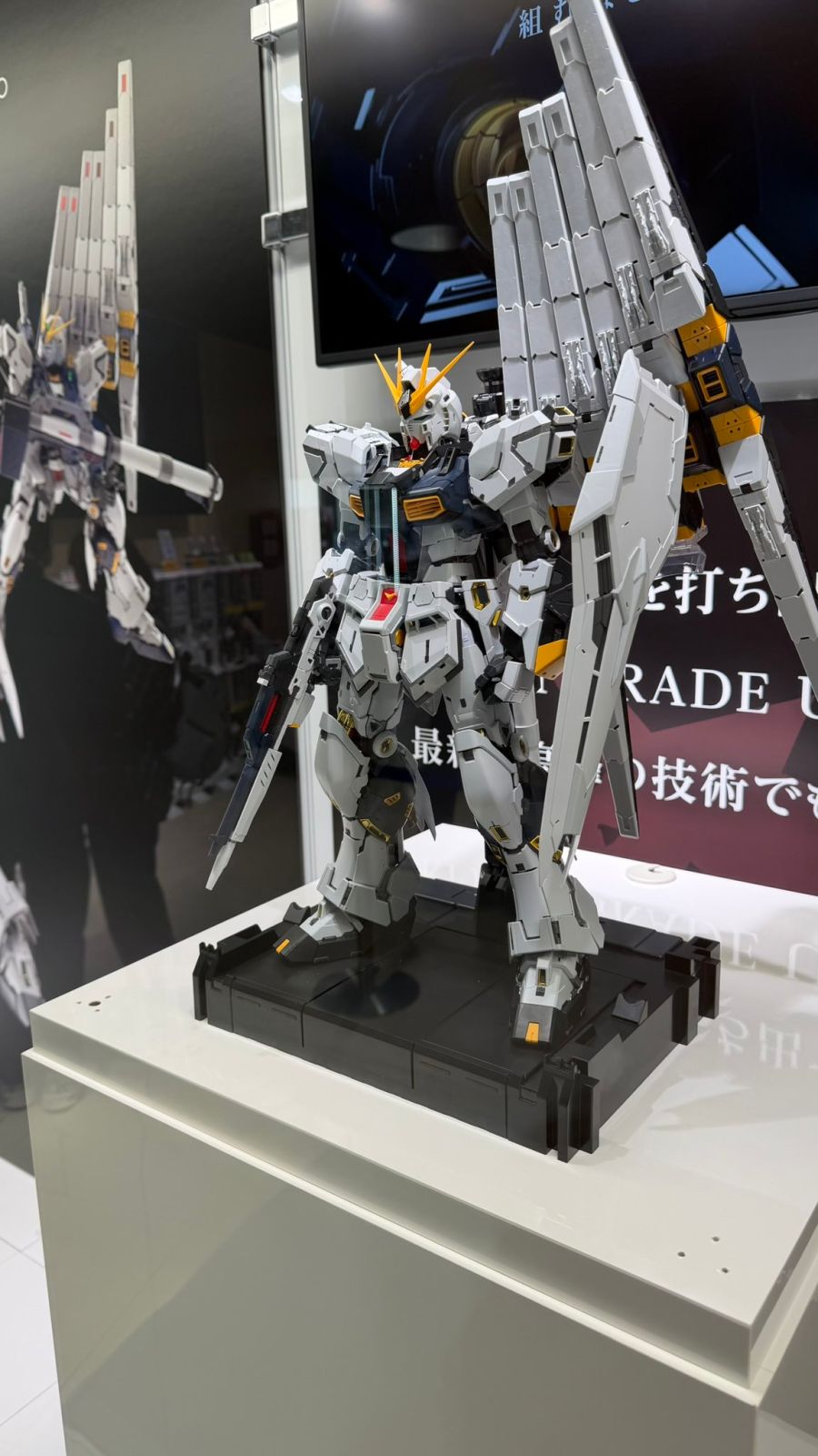 PG 언리쉬드 뉴 건담 후쿠오카점 전시 사진 + 영상_6.jpg