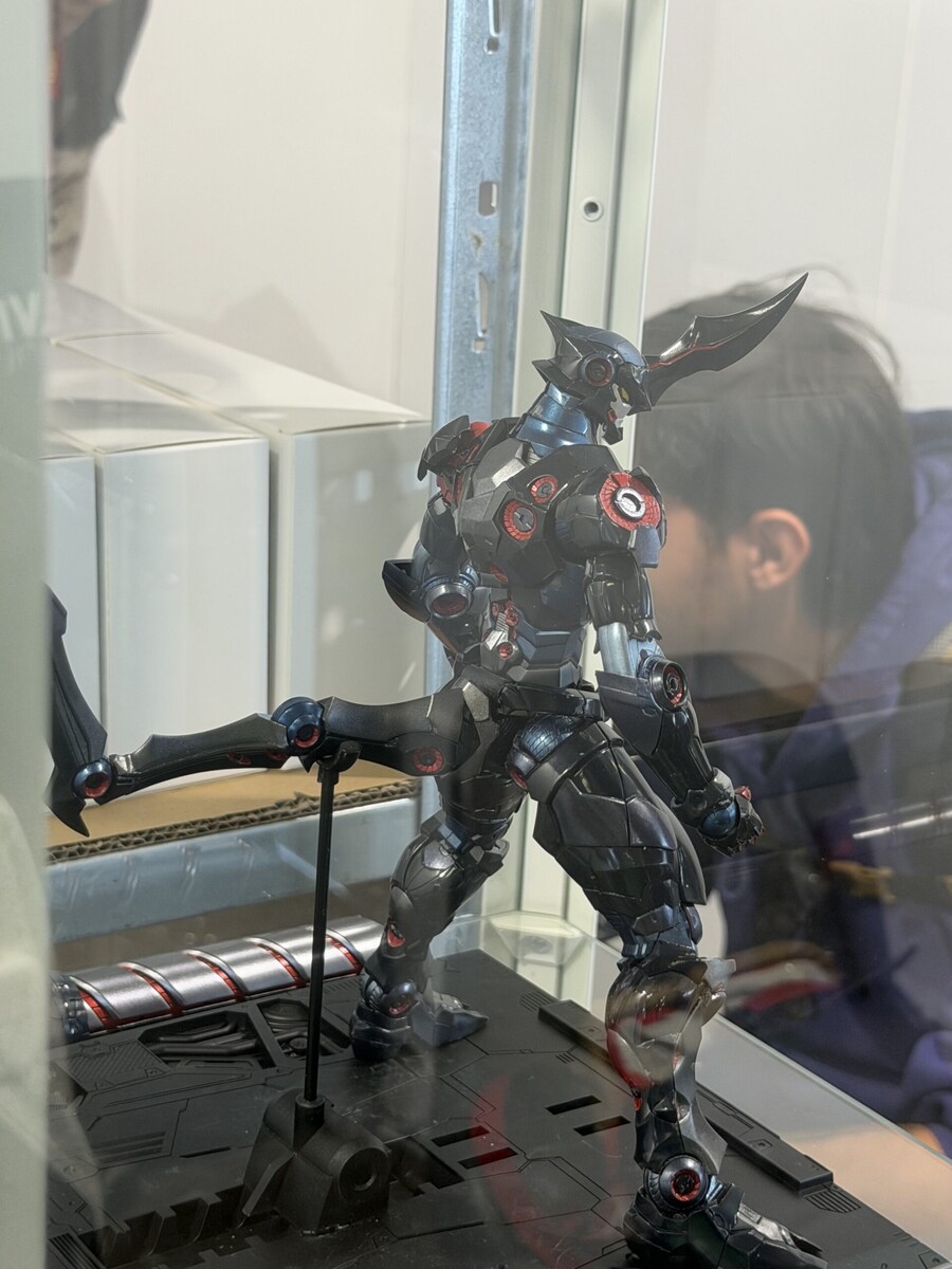 [플레임토이즈] 철기교 천원돌파 그렌라간, 라젠간 측후면 전시_7.jpg