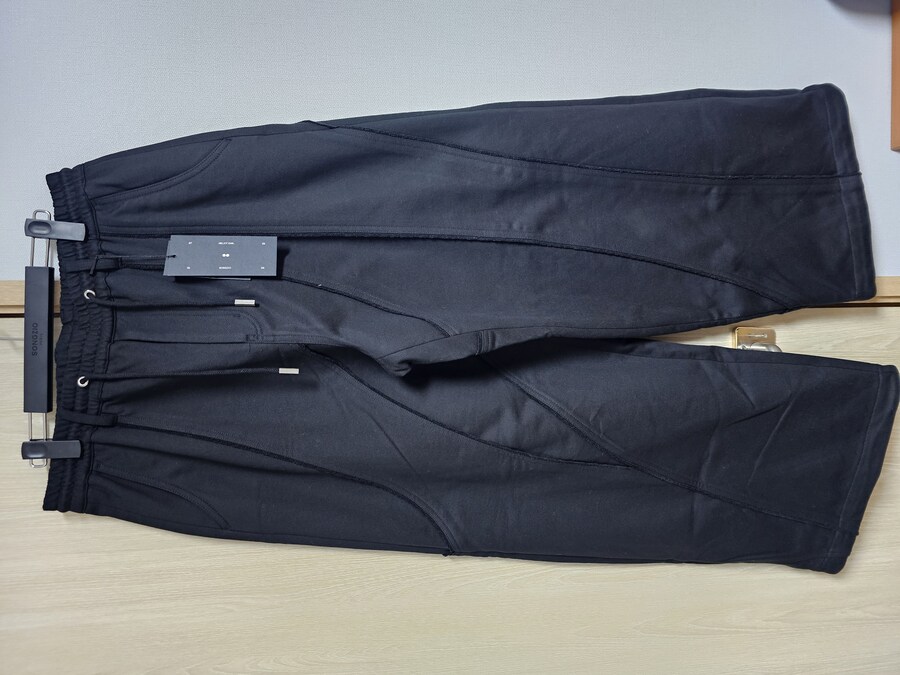 송지오 엘리엇 에밀 콜라보 스웻팬츠_2.jpg