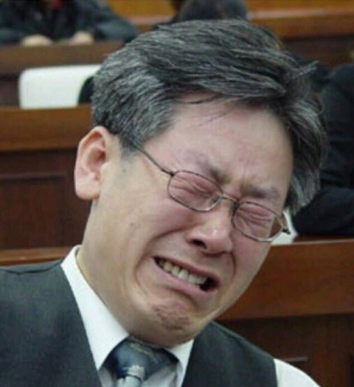 수능날이라 국장 도박장 아직 안열렸구나_1.jpg