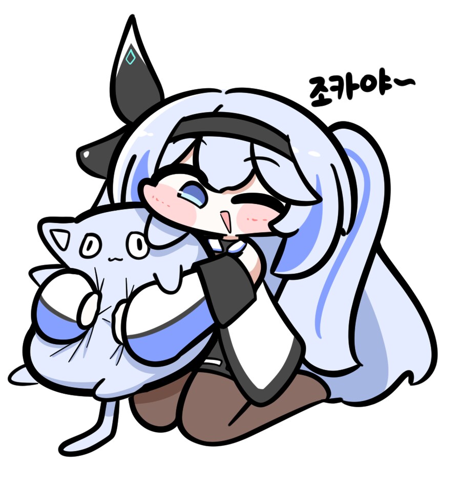 미루 이모가 조카 인형 껴안은 짤!_1.png