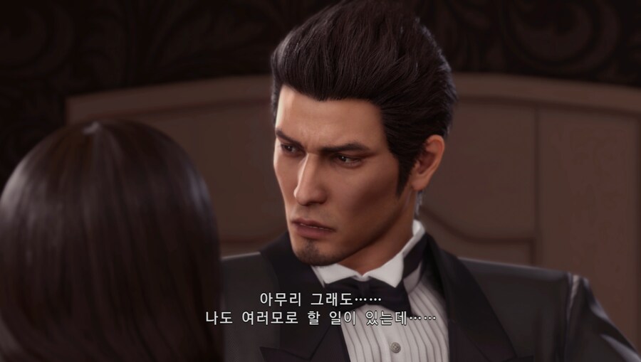 용과같이)키류아저씨 턱시도 잘 어울리네_1.png