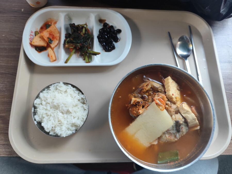 동묘가서 동태탕 한그릇 때리고 왔습니다._3.jpg