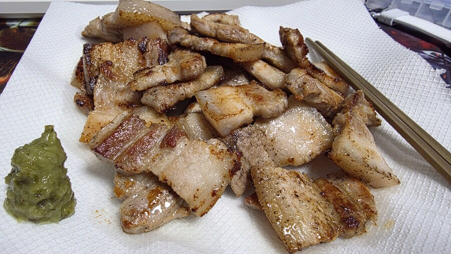 이 늦은 시간에 구웠습니다_1.jpg