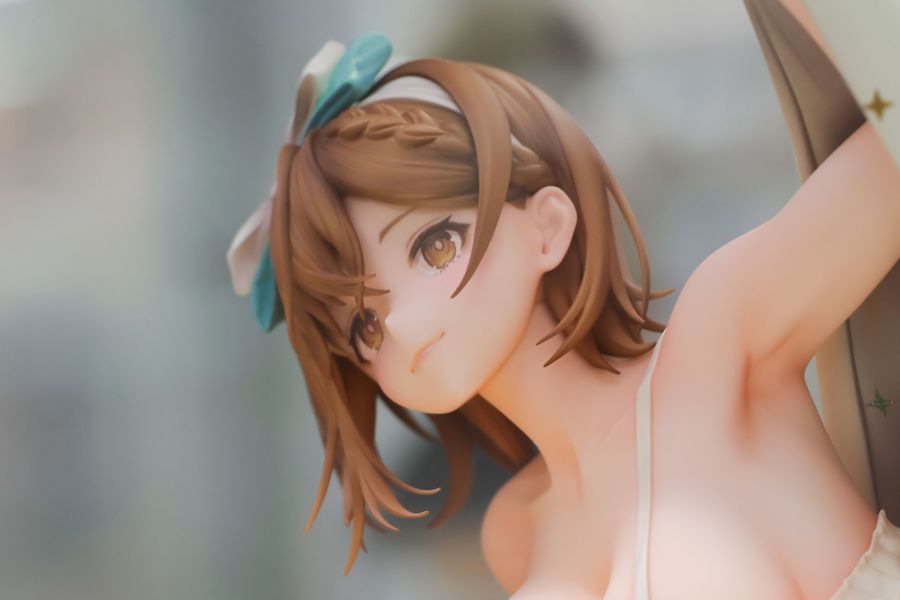 [원더풀 워크스] 1/7 라이자 밤새도록 알케미스트 Ver 아미아미 전시 사진 2_5.jpg