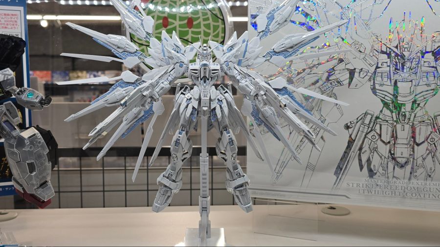 MGEX S 프리덤 트와일라잇 코팅 패키지 전시 사진_6.jpg