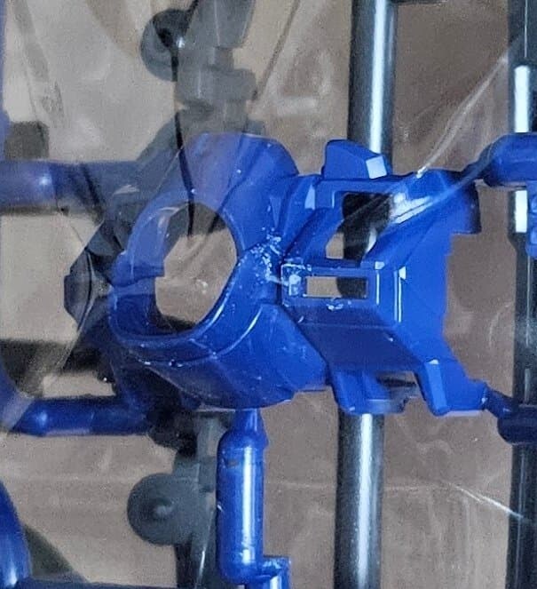 건담) 요 몇년 동안의 반다이의 건프라 초판 QC 찐빠들_6.jpg