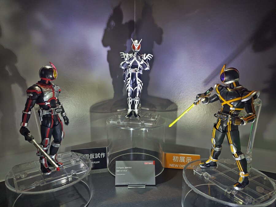 [반다이] 가면라이더 배우들의 타마시이네이션 2025 인증샷_6.jpg