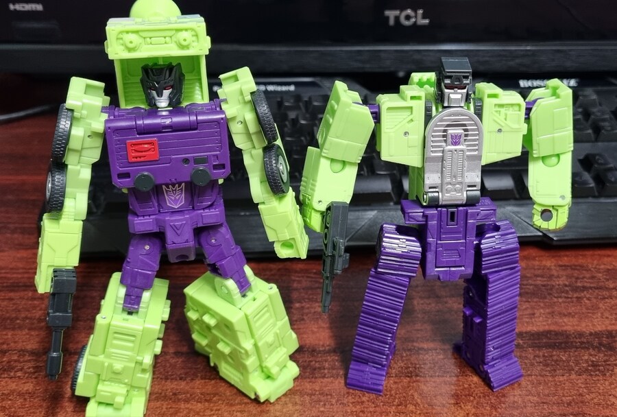 트랜스포머 86 믹스마스터, 스캐빈저_2.jpg