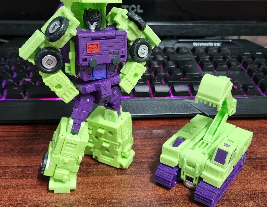 트랜스포머 86 믹스마스터, 스캐빈저_29.jpg
