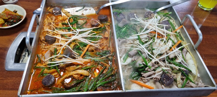 수원 지동 순대 타운 순대보끔 반반_4.jpg