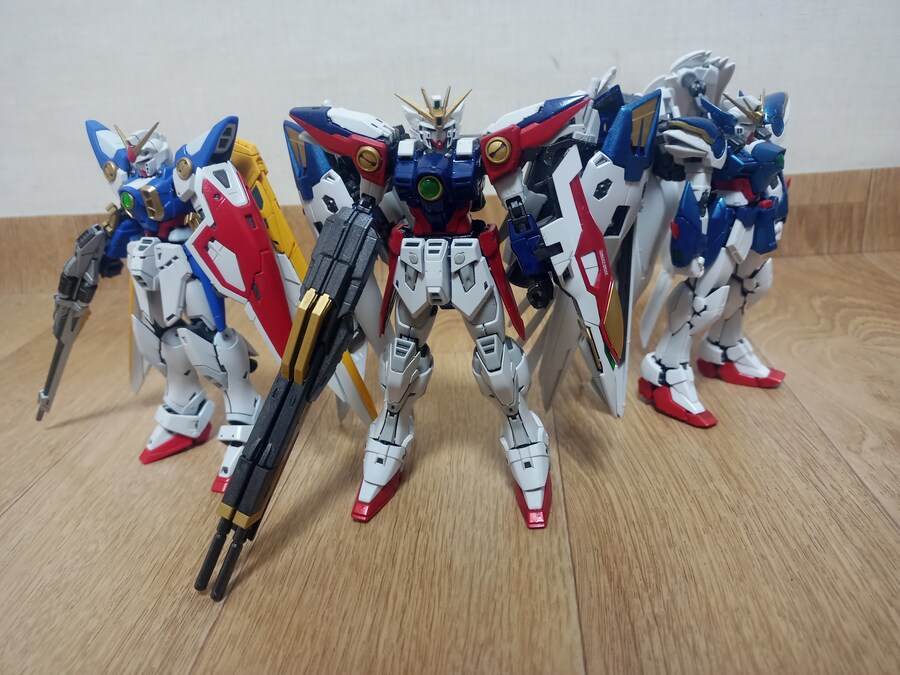 [HG]드뎌 다 모은 HG 윙전대 2기 기체_5.jpg