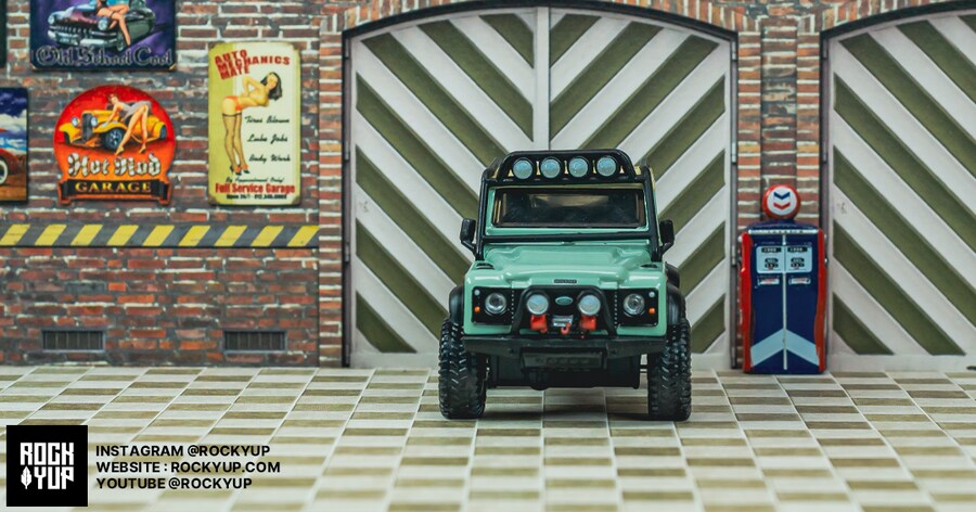 1/64 핫휠엘리트 랜드로버 디펜더90 픽업 민트_25.png