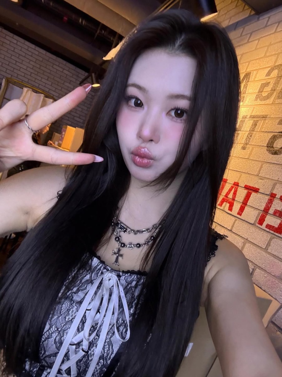 안녕하세요 퍼플키스 수안입니다. 오늘을 끝으로 퍼플키스의 활동이 종료되었습니다.그동안의 여정을 지켜봐 주신 여러분, 진심으로 감사드립니다.뭐가 뭔지도 제대로 모른 채 뛰어든 (8).jpg