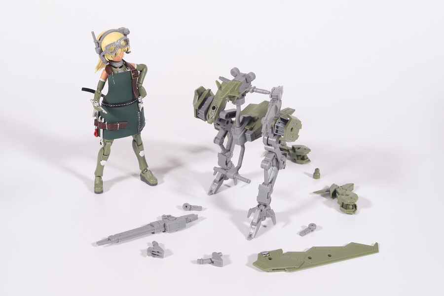 테무에서 구매한 걸프라 소품_4.jpg