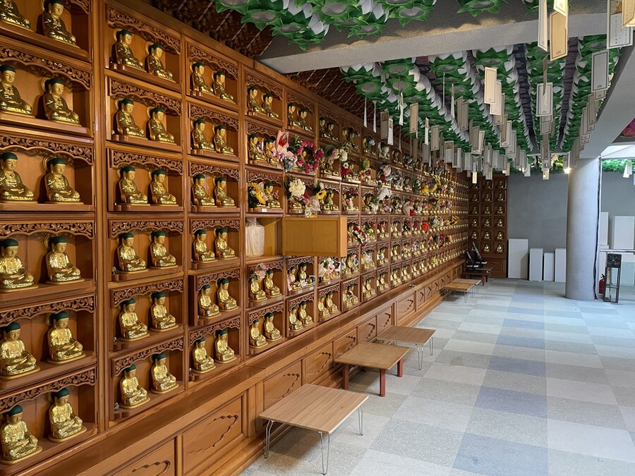 엄마 장례식 치르고 왔다._3.png