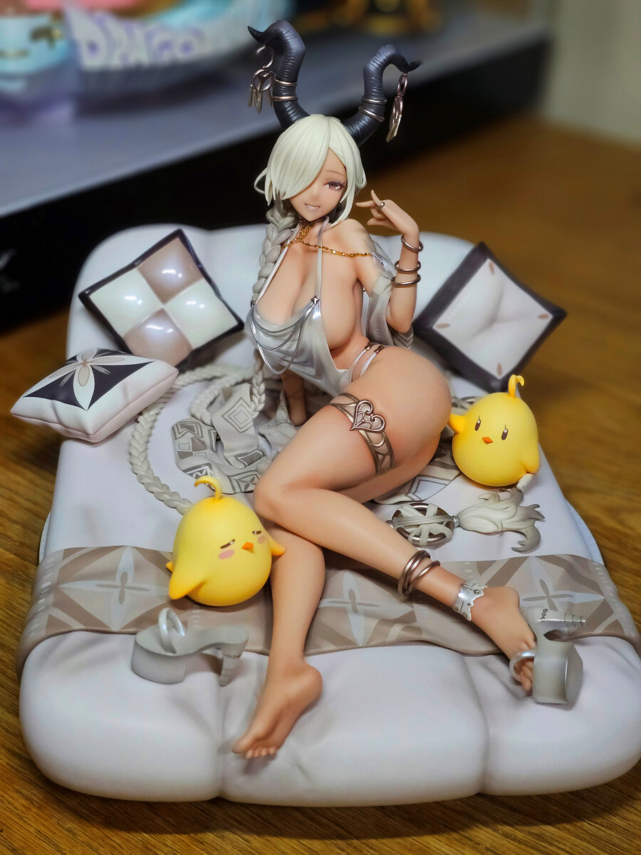 벽람항로 오와리 수영복_1.jpg