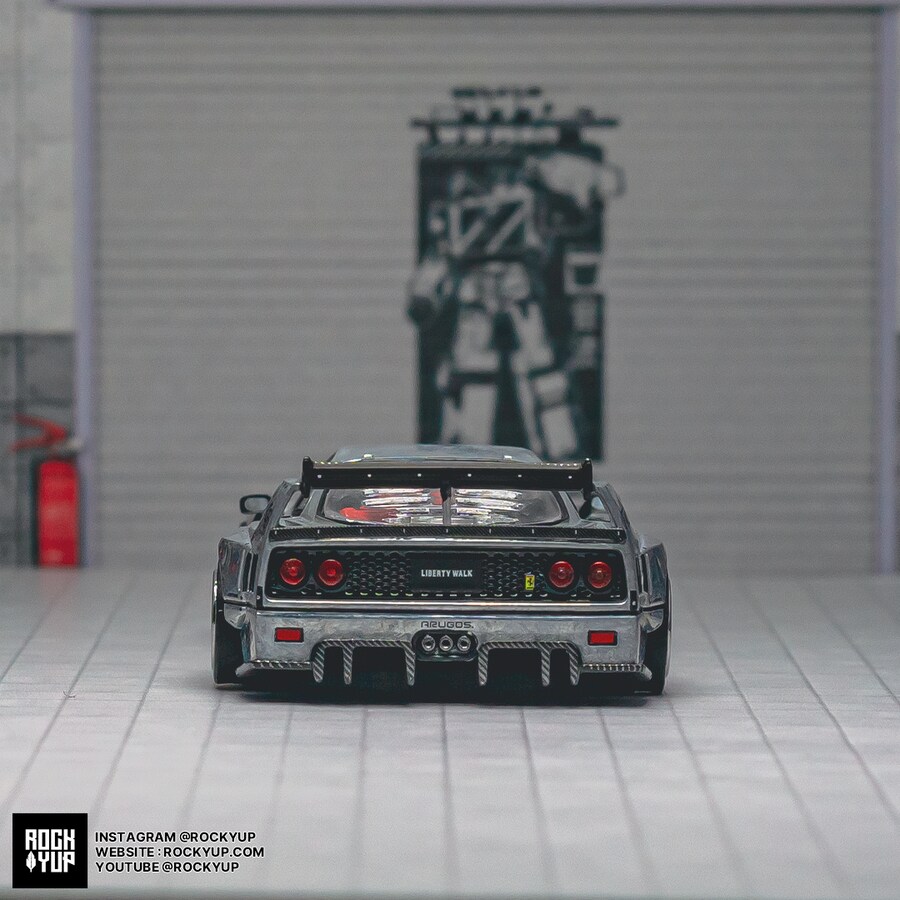 1/64 리버티워크 페라리F40 홍콩 토이카 살롱2023 체이서 버전_25.png