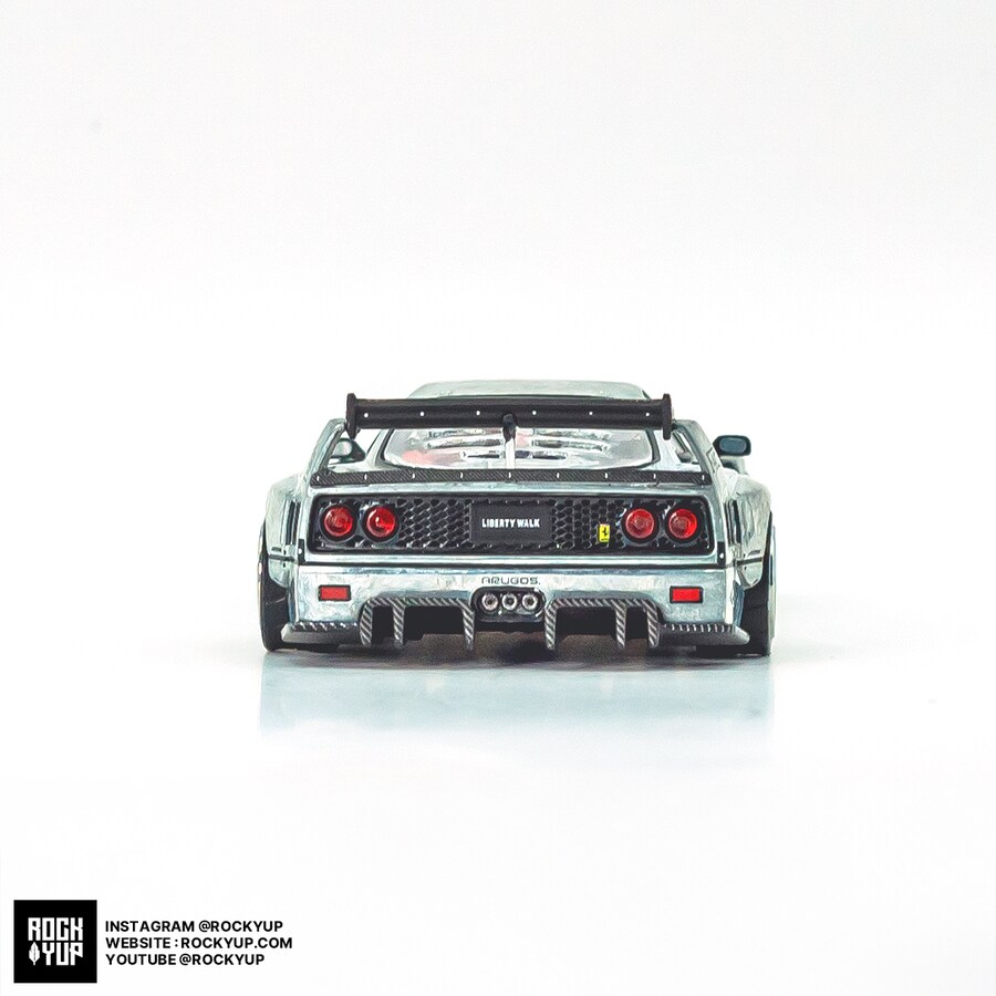 1/64 리버티워크 페라리F40 홍콩 토이카 살롱2023 체이서 버전_44.png