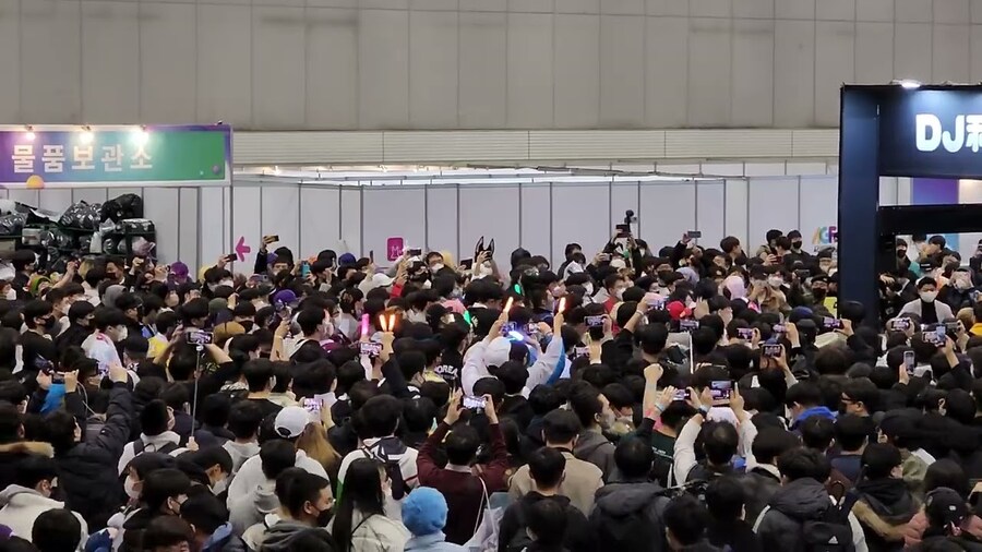 AGF)락커룸이라니, '물품보관소'다_4.jpg