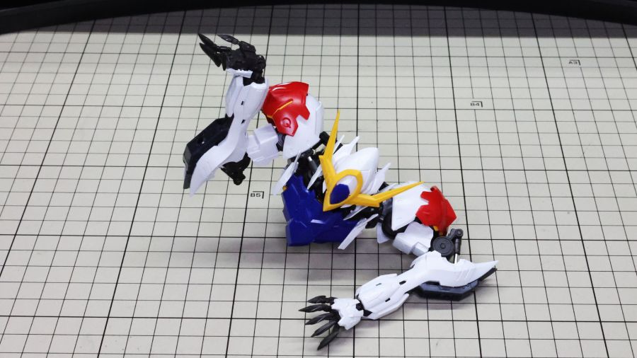MG 건담 발바토스 루프스 조립 과정 사진 (스크롤 주의)_78.jpg