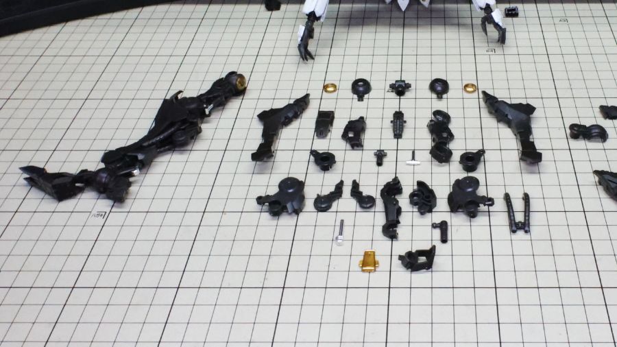 MG 건담 발바토스 루프스 조립 과정 사진 (스크롤 주의)_91.jpg