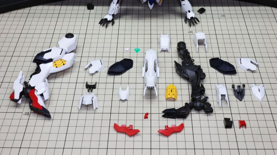 MG 건담 발바토스 루프스 조립 과정 사진 (스크롤 주의)_110.jpg