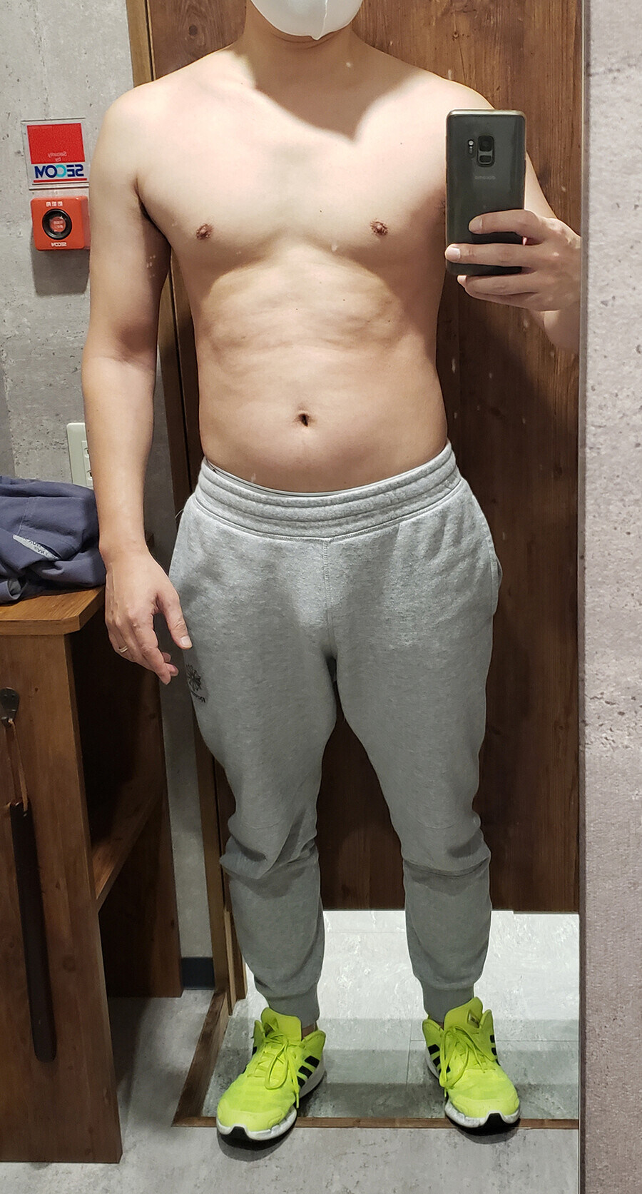 40대 꼬툭튀 회사원 근황_1.jpg