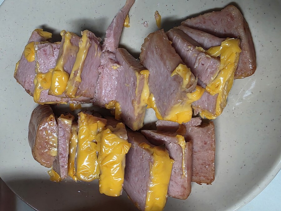 직장에서 3천원씩 걷어서 해먹는 점심 무생채비빔밥_8.jpg