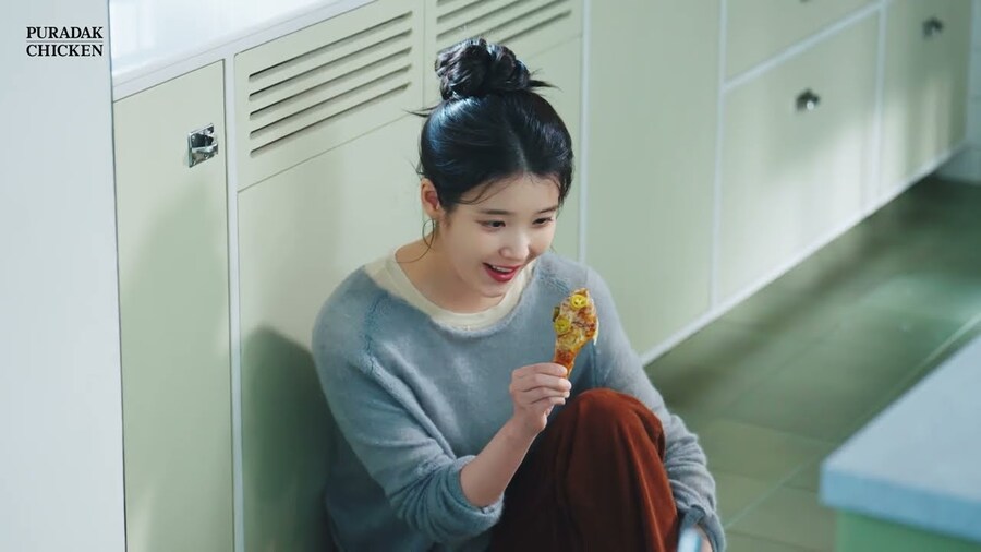 푸라닭 X 아이유, BEHIND THE SCENE🎥_1.jpg