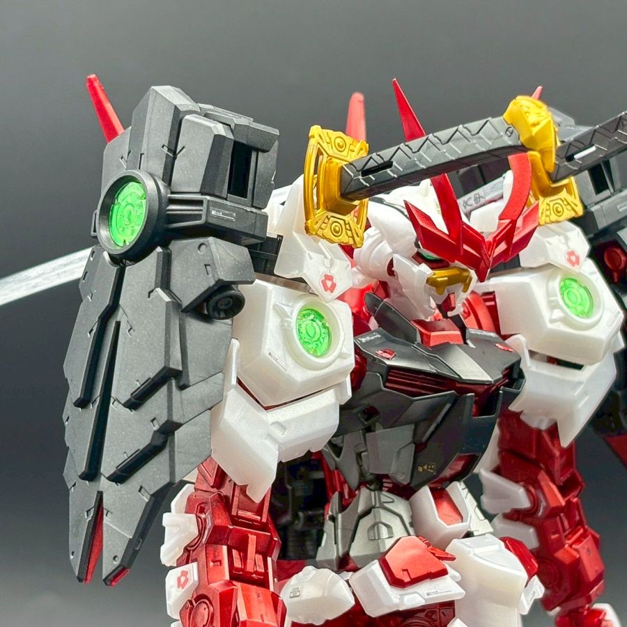 MG 전국 아스트레이 건담 메탈릭 샘플 소개_8.jpg