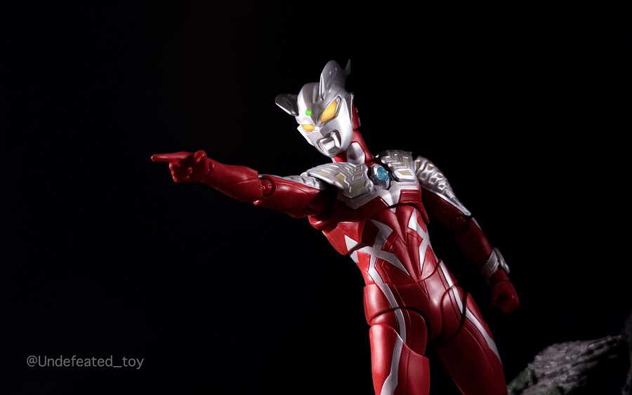 [SHF] 울트라맨 제로 와일드 버스트_4.jpg