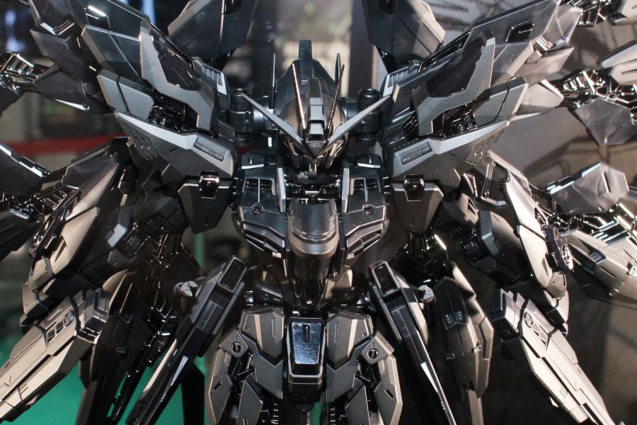 MGEX 스트라이크 프리덤 코팅판 계열 다각도 전시 사진_20.jpg