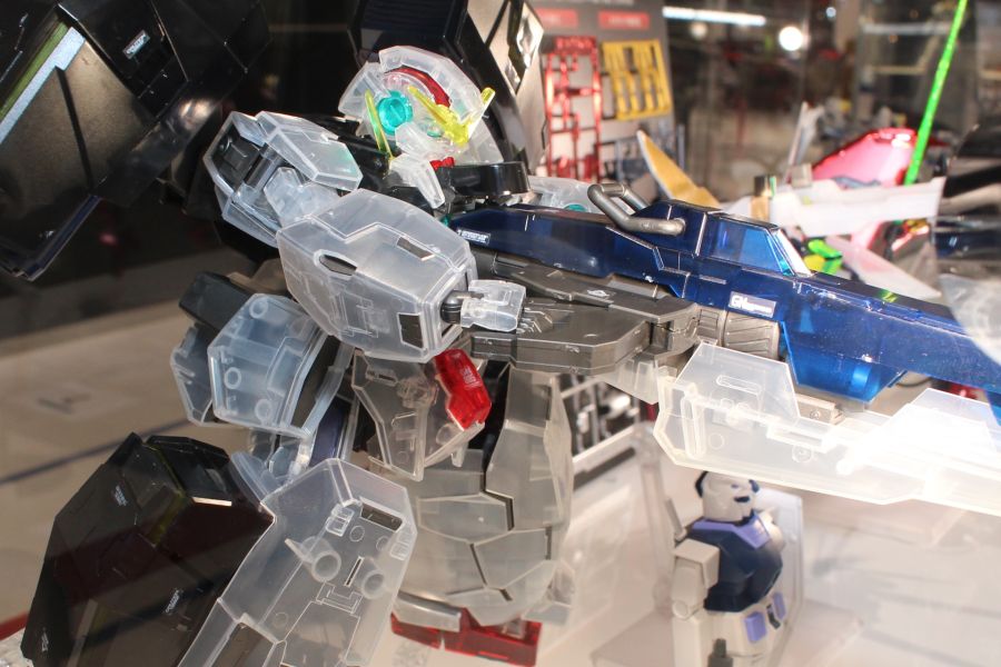 MG 건담 바체 [클리어 컬러] 도쿄점 다각도 전시 사진_8.jpg