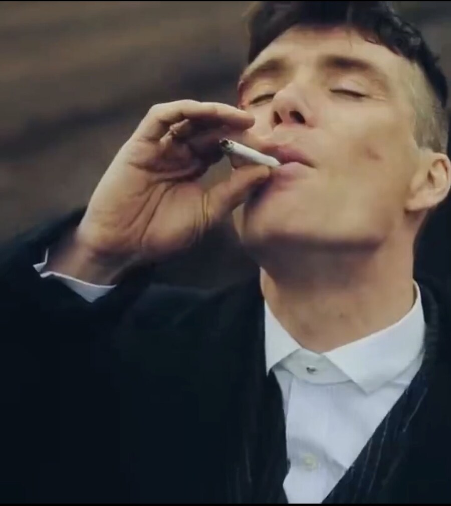 피키 블라인더스에서 담배를 너무 많이 피웠던 킬리언 머피_1.jpg