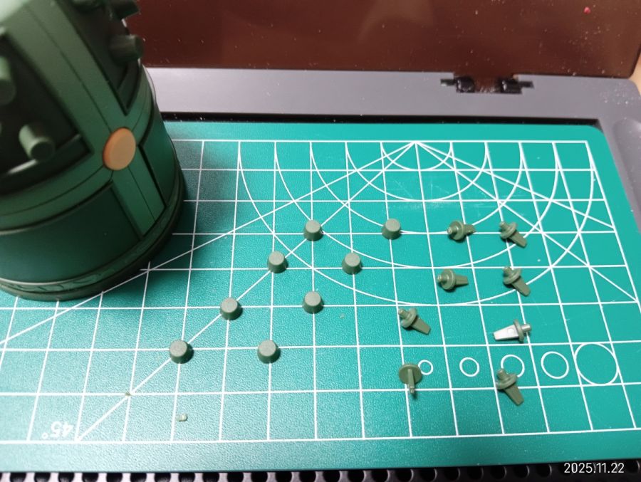 HGFC 1/144 만다라 건담 조립 진행 리뷰_37.jpg